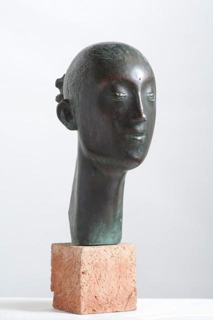 Ашуров И.М. Юная спортсменка. 1990-е